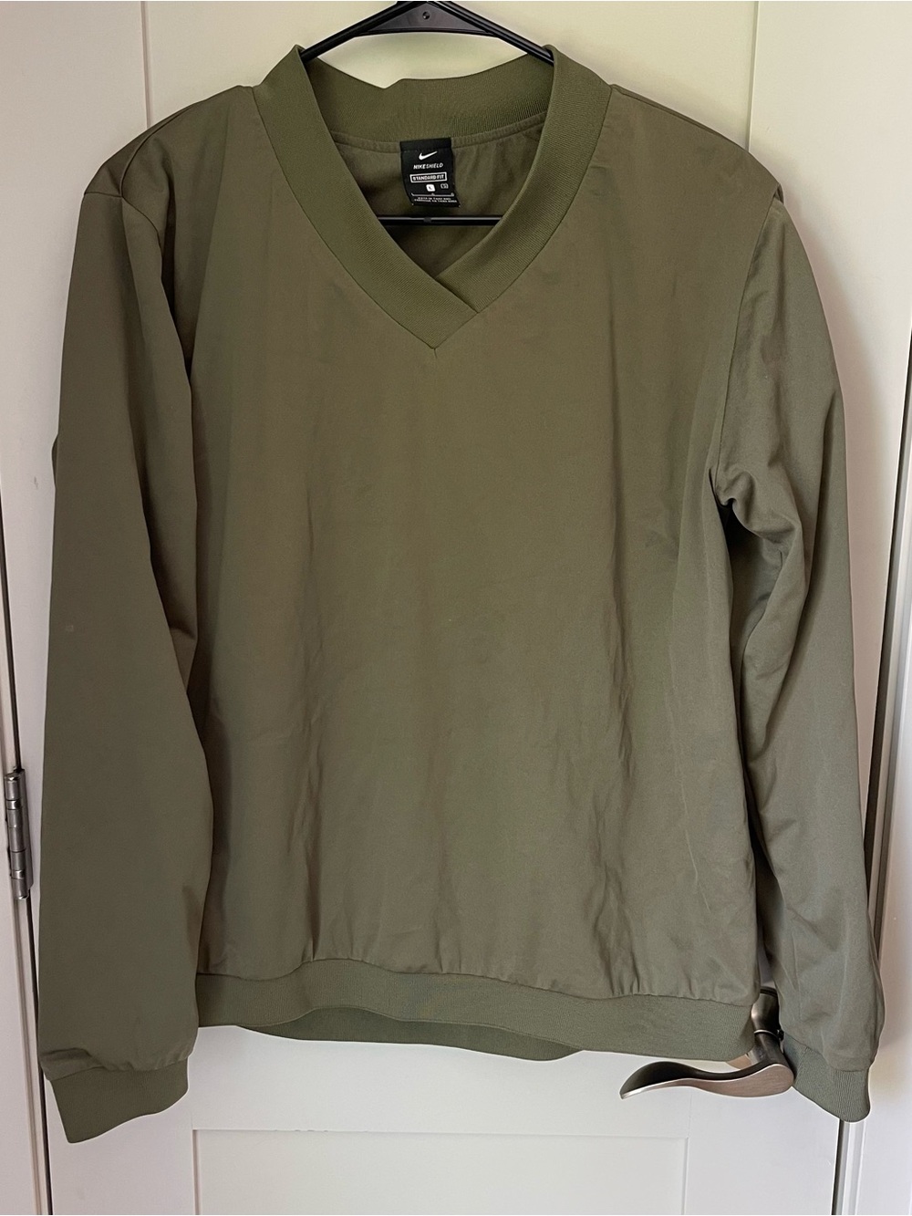 Nike Shield Women’s Green V-Neck Athletic Long Sleeve Pullover Windbreaker LG